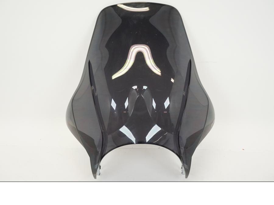 Framsidan på Vindruta från en Honda CB 750 -2002 motorcykel.