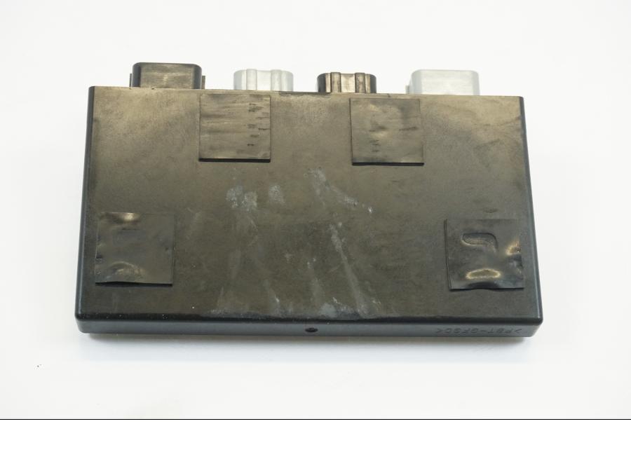 Vänster sida på ABS styrenhet från en Honda CBR 1000 RR -2010 motorcykel.