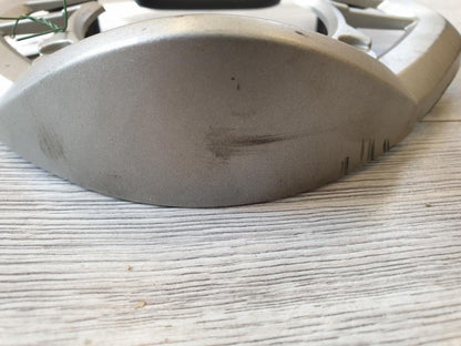 Vänster sida på Instrumentfront från en Honda CB 600 Hornet -2007 motorcykel.