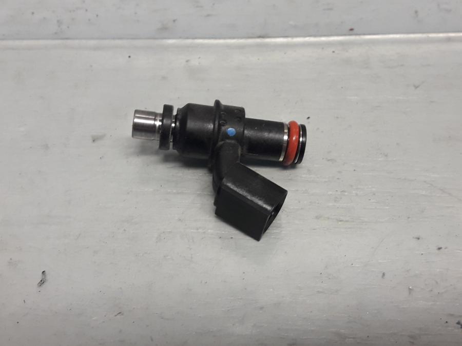 Framsidan på Spridare från en Suzuki VL 800 -2009 motorcykel.