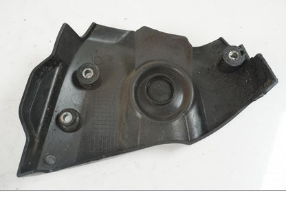 Snett uppifrån på Drevkåpa från en Yamaha MT-07 -2019 motorcykel.