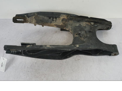 Baksidan på Sving från en KTM 1290 Super Adventure R -2018 motorcykel.