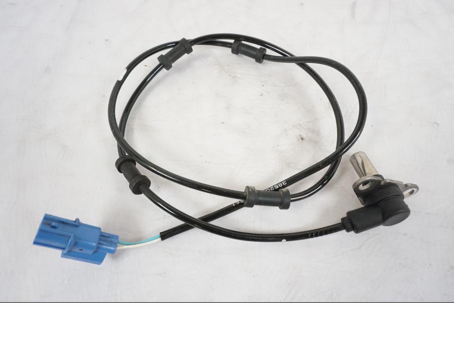 Framsidan på ABS givare från en Honda VFR 1200 -2010 motorcykel.