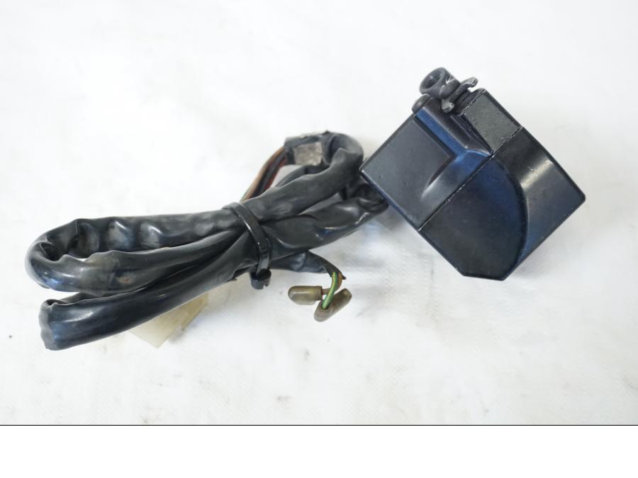 Höger sida på Styrelreglage från en Yamaha FJ 1200 -1986 motorcykel.