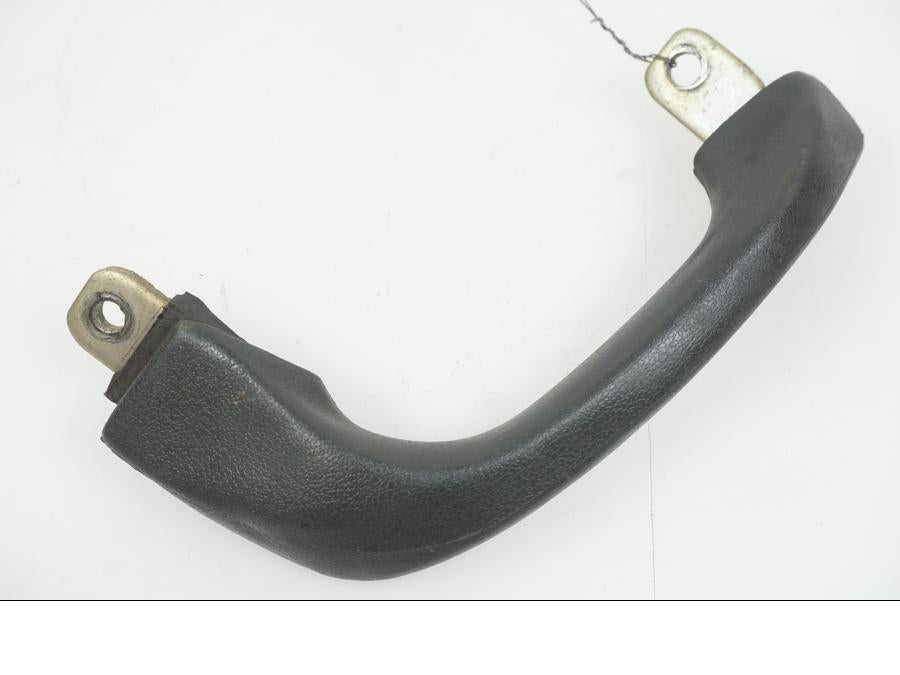 Framsidan på Passagerarhandtag från en Yamaha XJ 900 -1997 motorcykel.