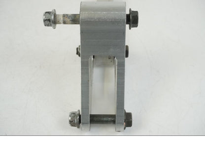 Vänster sida på Stötdämparlänkage från en Yamaha YZF 1000 R1 -2007 motorcykel.