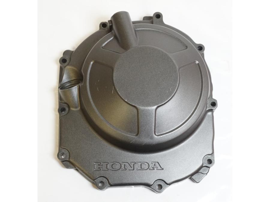 Framsidan på Kopplingskåpa från en Honda CBR 900 RR -1995 motorcykel.