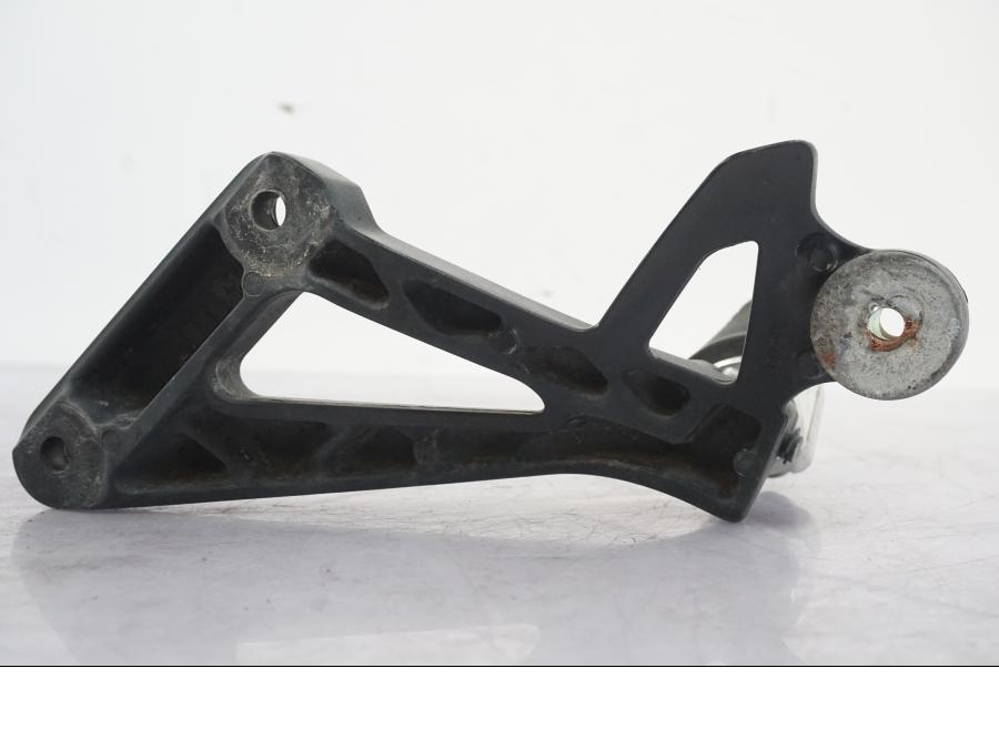 Extrabild3 på Fotpinne från en Suzuki GSF 1250 -2010 motorcykel.