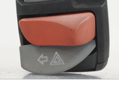 Höger sida på Styrelreglage från en BMW F 800 GS -2008 motorcykel.