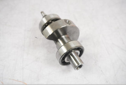 Framsidan på Balansaxel från en KTM 125 Duke -2017 motorcykel.