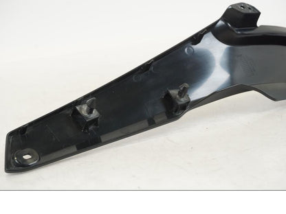 Höger sida på Sidopanel från en Yamaha YZF R7 -2022 motorcykel.