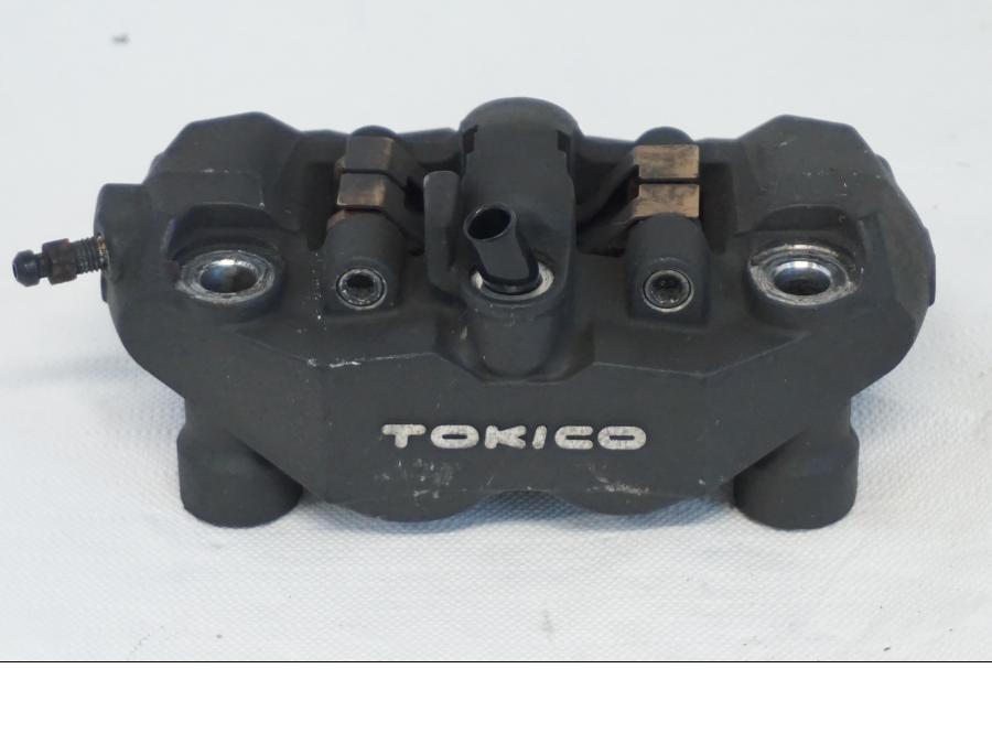 Framsidan på Bromsok från en Suzuki GSX-R 1000 -2006 motorcykel.