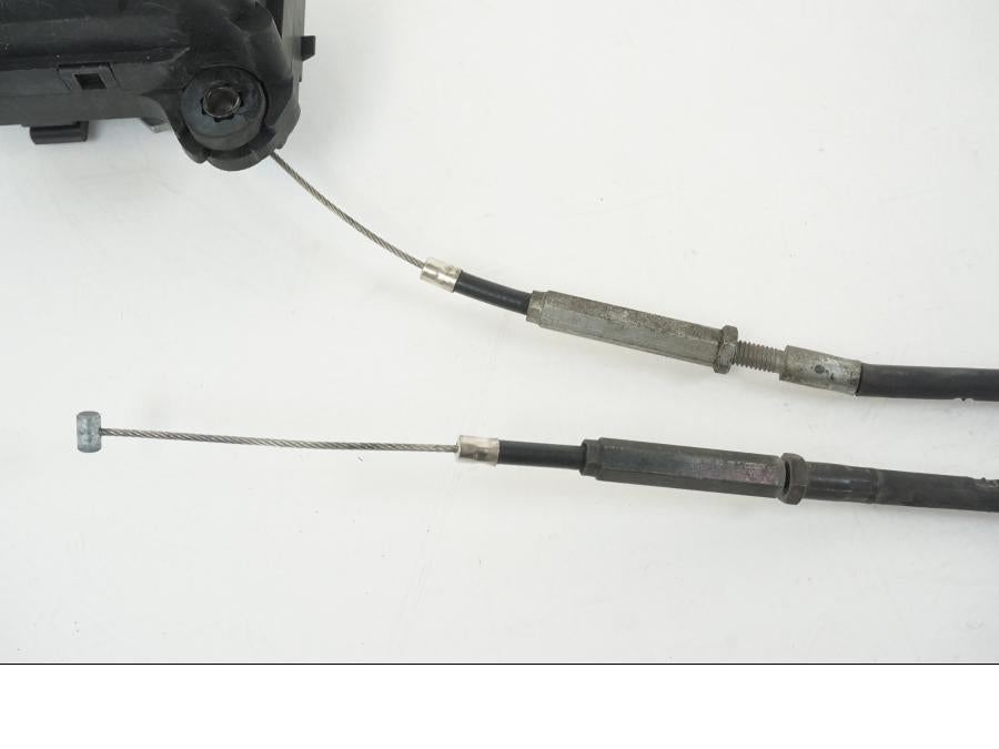 Höger sida på Avgasspjäll från en Suzuki GSX-R 1000 -2003 motorcykel.