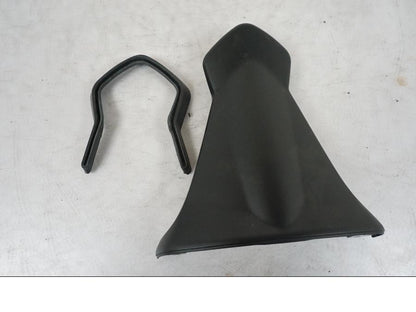 Framsidan på Baklampplast från en Triumph Bonneville T120 -2021 motorcykel.