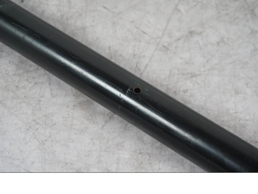 Snett uppifrån på Styre från en BMW K 1600 GTL -2015 motorcykel.