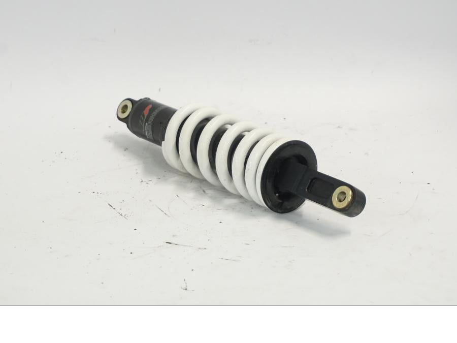 Snett uppifrån på Stötdämpare från en KTM 790 Duke -2018 motorcykel.