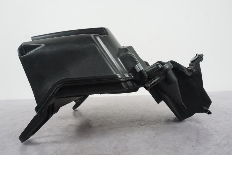 Snett uppifrån på Luftburk från en BMW K 1600 GTL -2015 motorcykel.