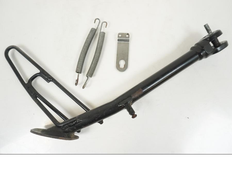 Framsidan på Sidostöd från en BMW F 650 CS -2002 motorcykel.