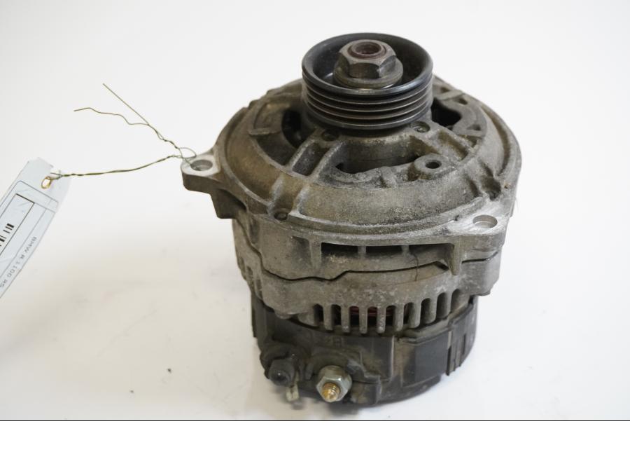 Framsidan på Generator från en BMW R 1100 RS -1997 motorcykel.