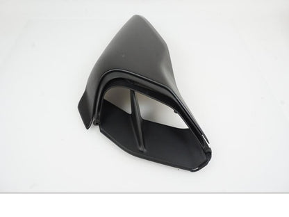 Baksidan på Vattenkylkåpa från en Ducati Diavel V4 -2023 motorcykel.