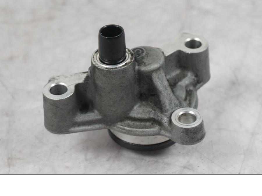 Baksidan på Kopplingslavcylinder från en Ducati Multistrada V4 -2024 motorcykel.