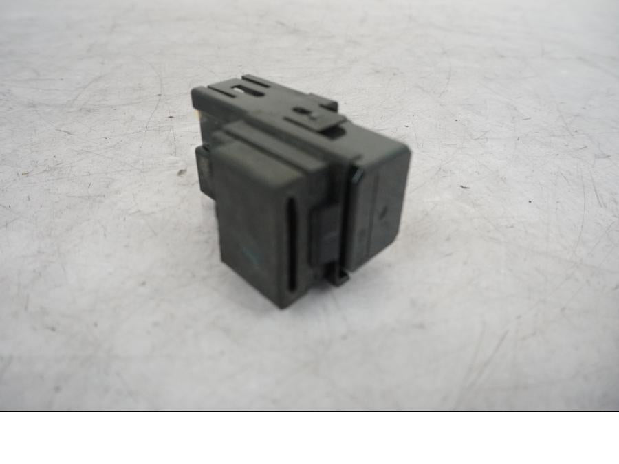 Baksidan på Relä från en Yamaha MT 125 -2017 motorcykel.