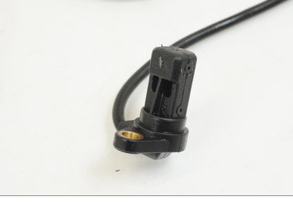 Höger sida på ABS givare från en Aprilia Tuono V4R -2011 motorcykel.