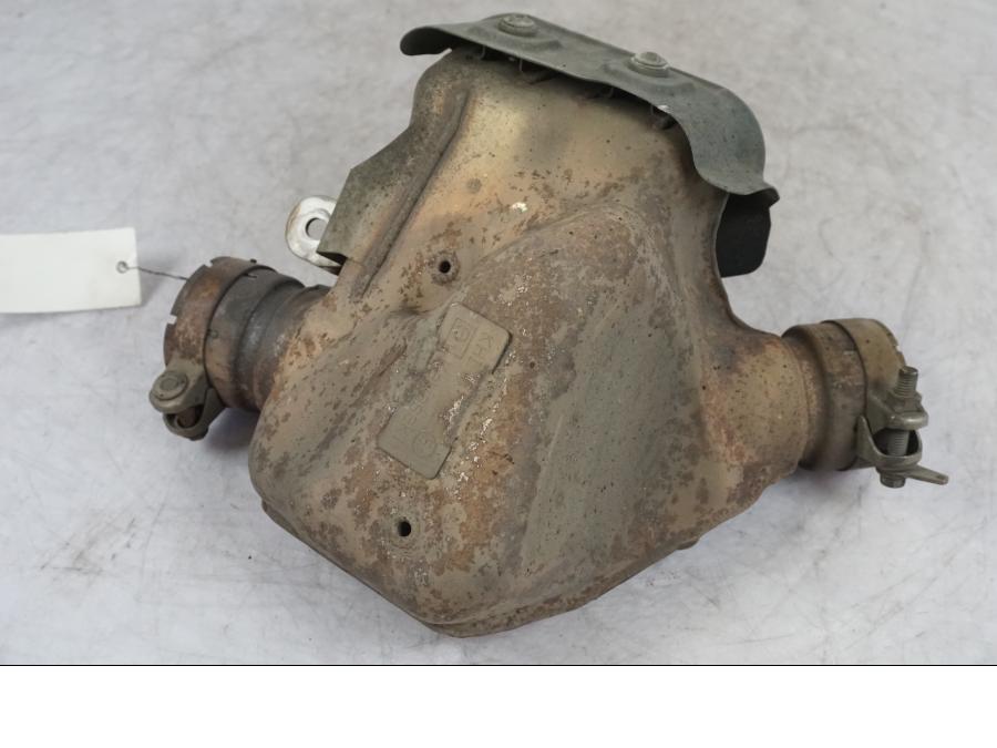 Framsidan på Mellanburk från en Kawasaki ZX-10R -2008 motorcykel.