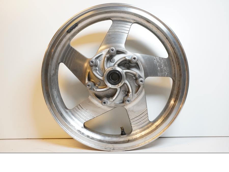 Extrabild1 på Fälg från en Kawasaki VN 1500 Classic Tourer -2003 motorcykel.