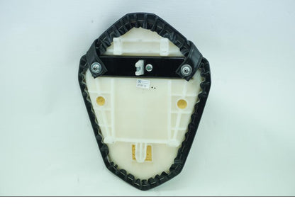 Snett uppifrån på Sadel från en Kawasaki Z 800 -2013 motorcykel.