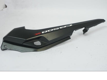 Snett uppifrån på Bakvinge från en Honda CB 500 X -2015 motorcykel.