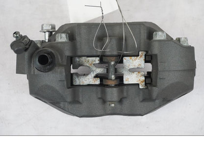 Snett uppifrån på Bromsok från en Kawasaki Z 900 -2019 motorcykel.