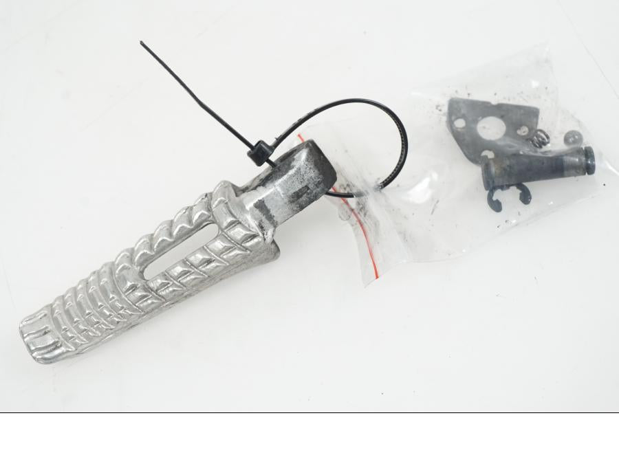 Framsidan på Fotpinne från en Suzuki GSX-R 1000 -2007 motorcykel.