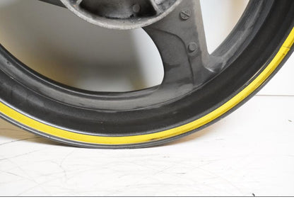 Extrabild4 på Fälg från en Honda VTR 1000 F -1997 motorcykel.