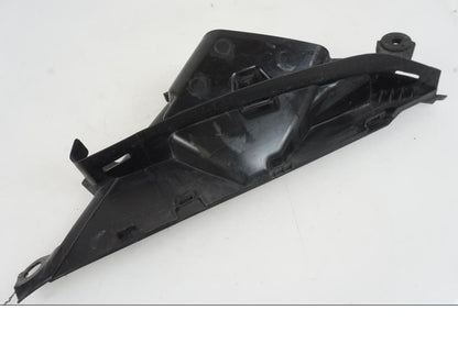 Höger sida på Toppkåpsinsida från en Suzuki GSX-R 1000 -2007 motorcykel.