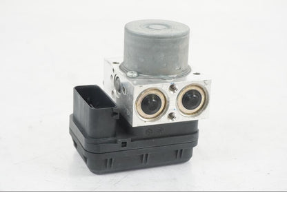 Baksidan på ABS Modulator från en Yamaha MT-07 -2019 motorcykel.