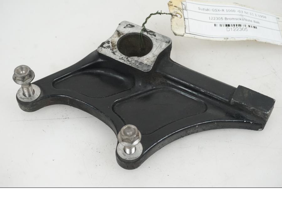 Framsidan på Bromsoksfäste från en Suzuki GSX-R 1000 -2003 motorcykel.