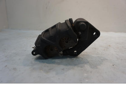 Baksidan på Bromsok från en Ducati Diavel -2015 motorcykel.