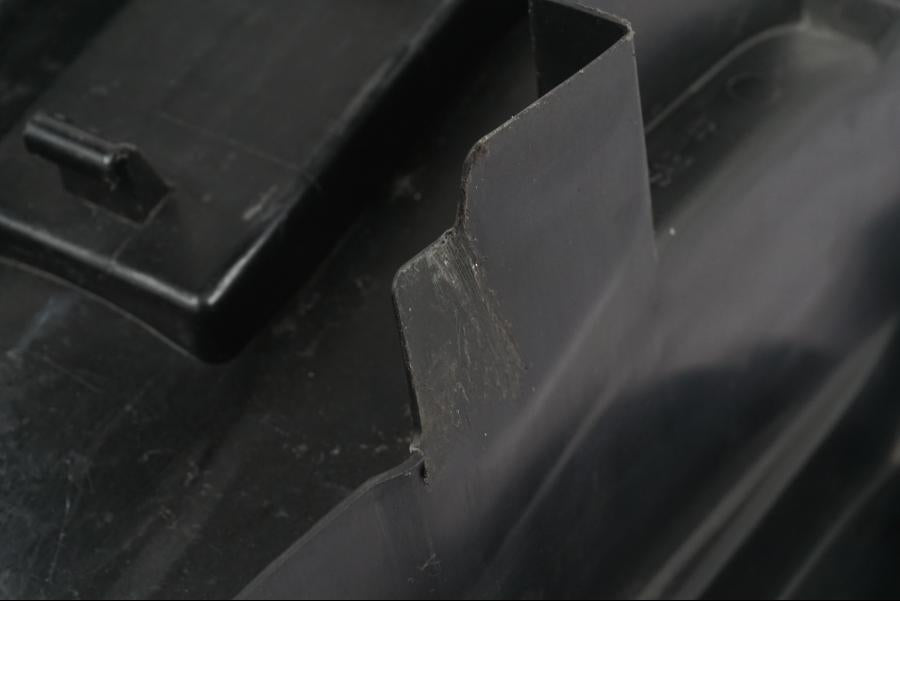 Extrabild1 på Undertail från en Suzuki GSX 1300 RX -1999 motorcykel.