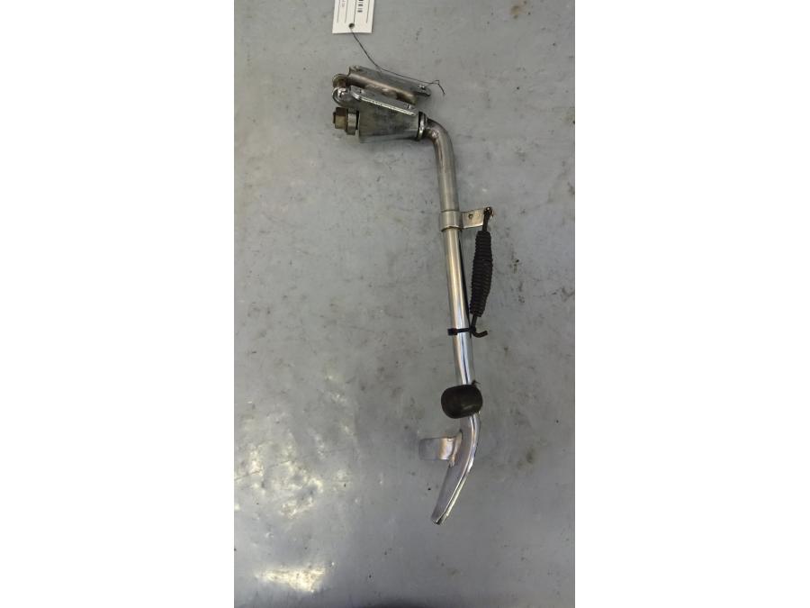 Baksidan på Sidostöd från en H-D Touring Road King Custom FLHRSI -2004 motorcykel.