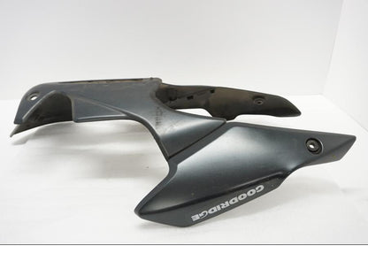 Baksidan på Magkåpa från en Suzuki GSX 1300 BK -2008 motorcykel.