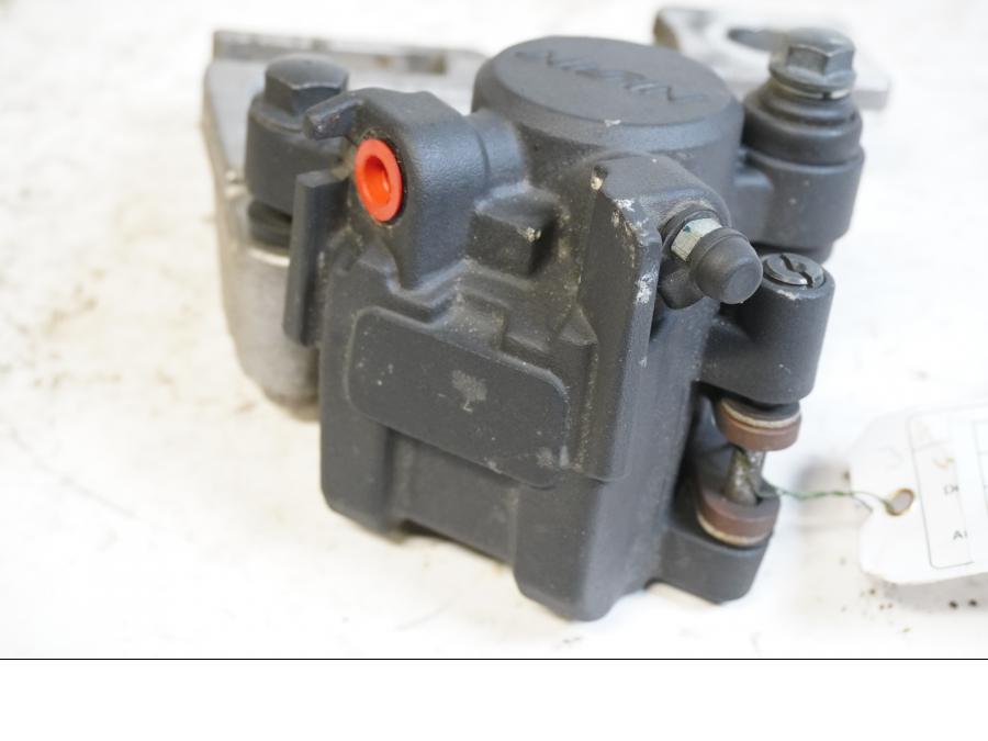 Baksidan på Bromsok från en Suzuki SV 650 -2007 motorcykel.