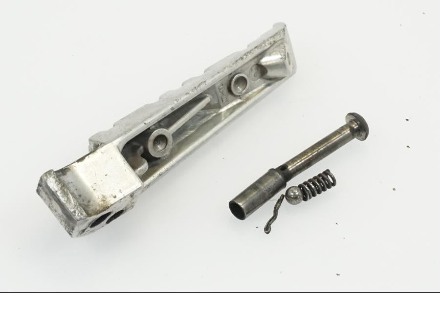 Baksidan på Fotpinne från en Yamaha WR 125 -2010 motorcykel.