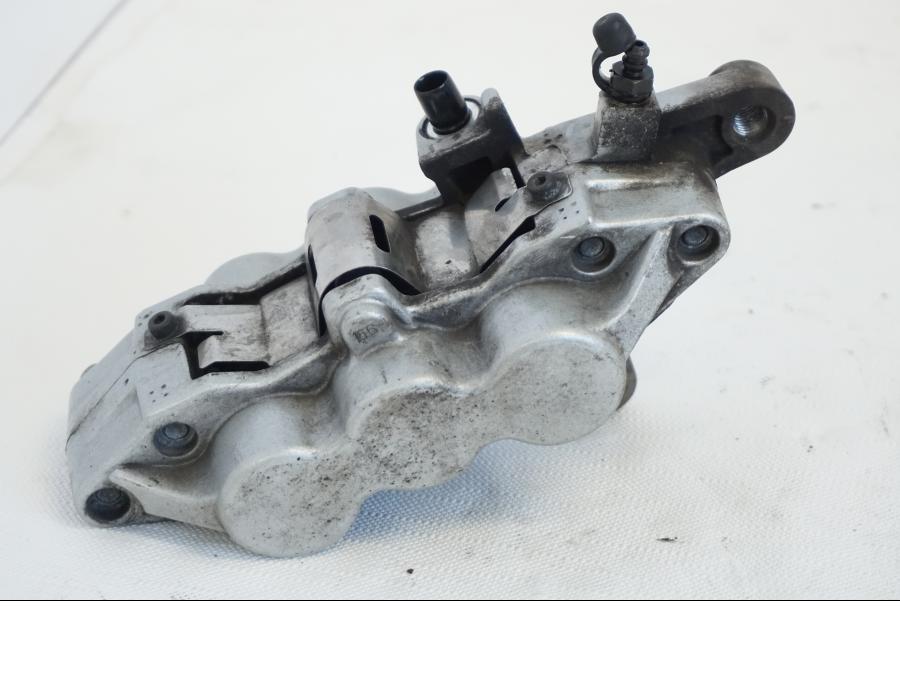 Vänster sida på Bromsok från en Kawasaki VN 1500 Mean Streak -2002 motorcykel.