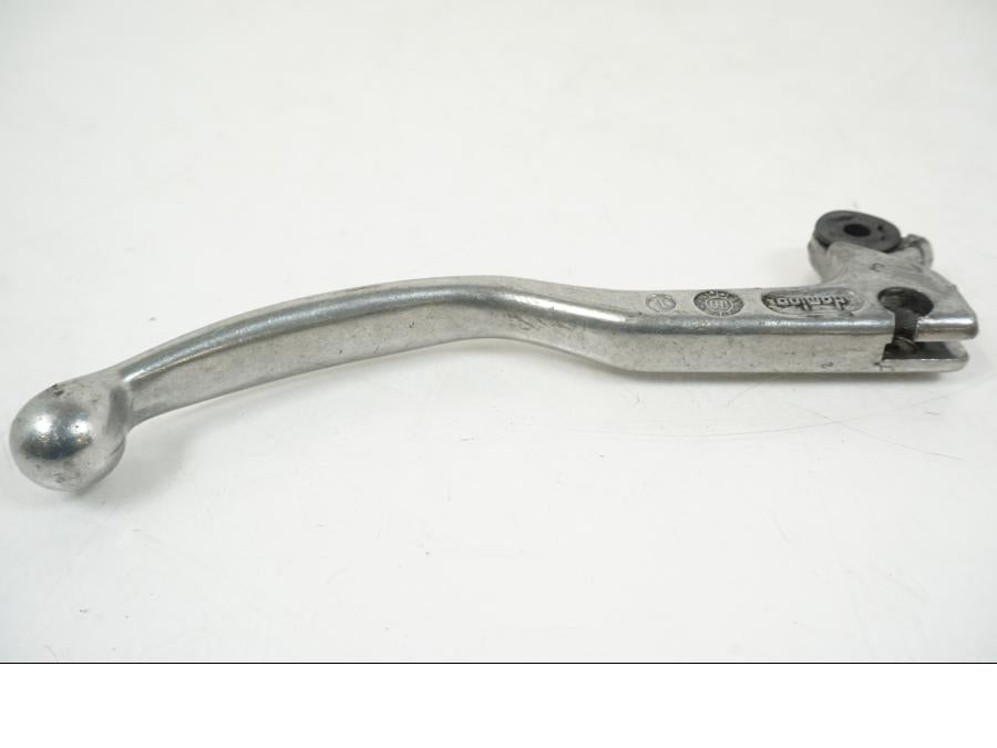 Snett nerifrån på Kopplingsgrepp från en Aprilia RS 250 -1998 motorcykel.