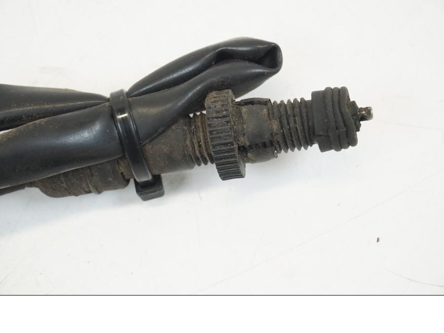 Extrabild1 på Bromsljuskontakt från en Honda CB 750 -2002 motorcykel.