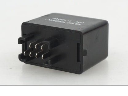 Baksidan på Blinkersrelä från en Suzuki GSX-R 750 -2009 motorcykel.