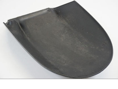 Baksidan på Svingskärm från en Aprilia RSV 1000 R Tuono -2006 motorcykel.