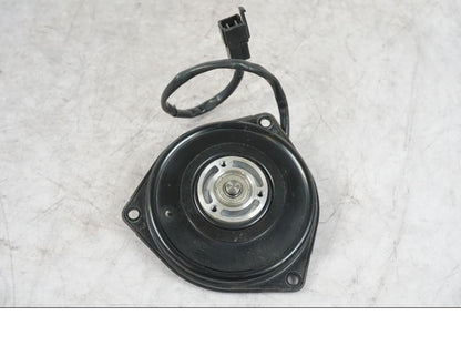 Framsidan på Vattenkylfläkt från en Kawasaki ZX-6R -2006 motorcykel.