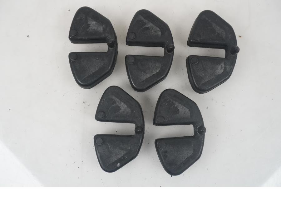 Framsidan på Ryckutjämnare från en Suzuki GSF 650 -2011 motorcykel.